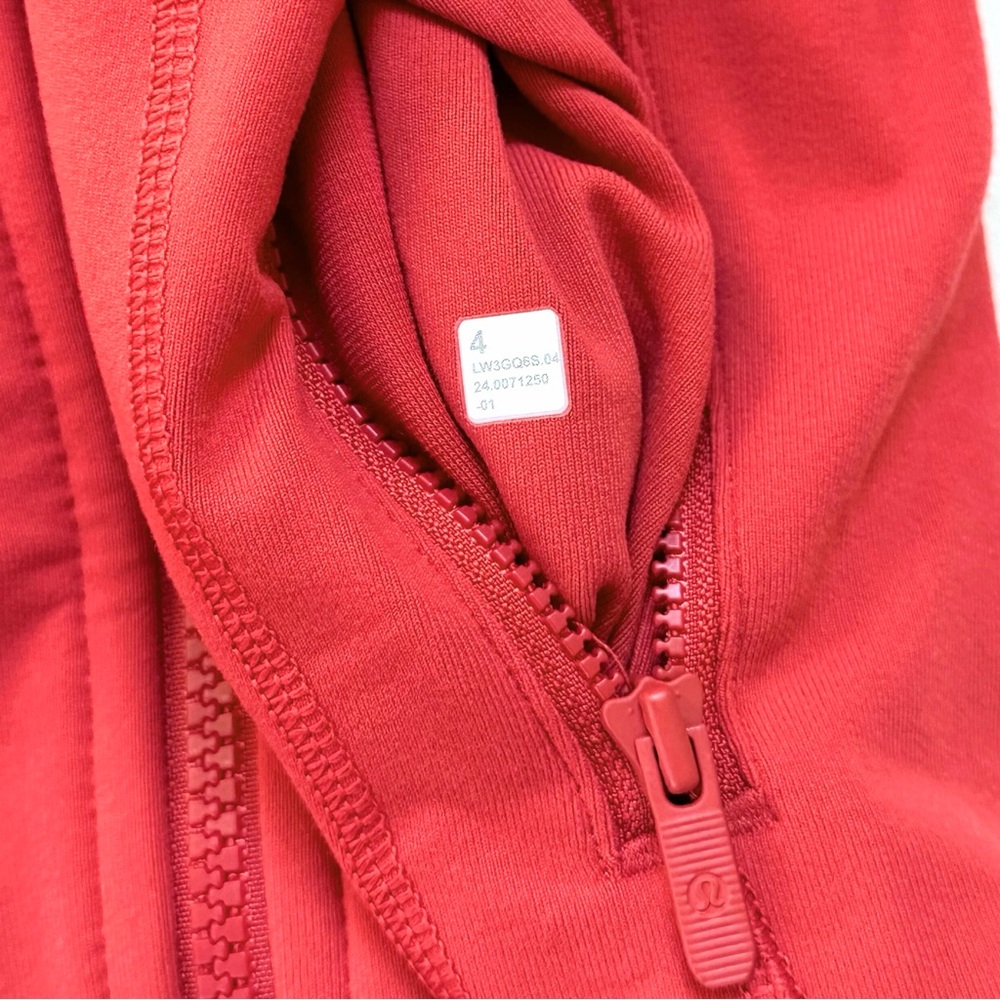NWT Lululemon Define Jacket Luon — Persian Red — Size 4 — RARE (2018 Release) 🦄 - Picture 9 of 12